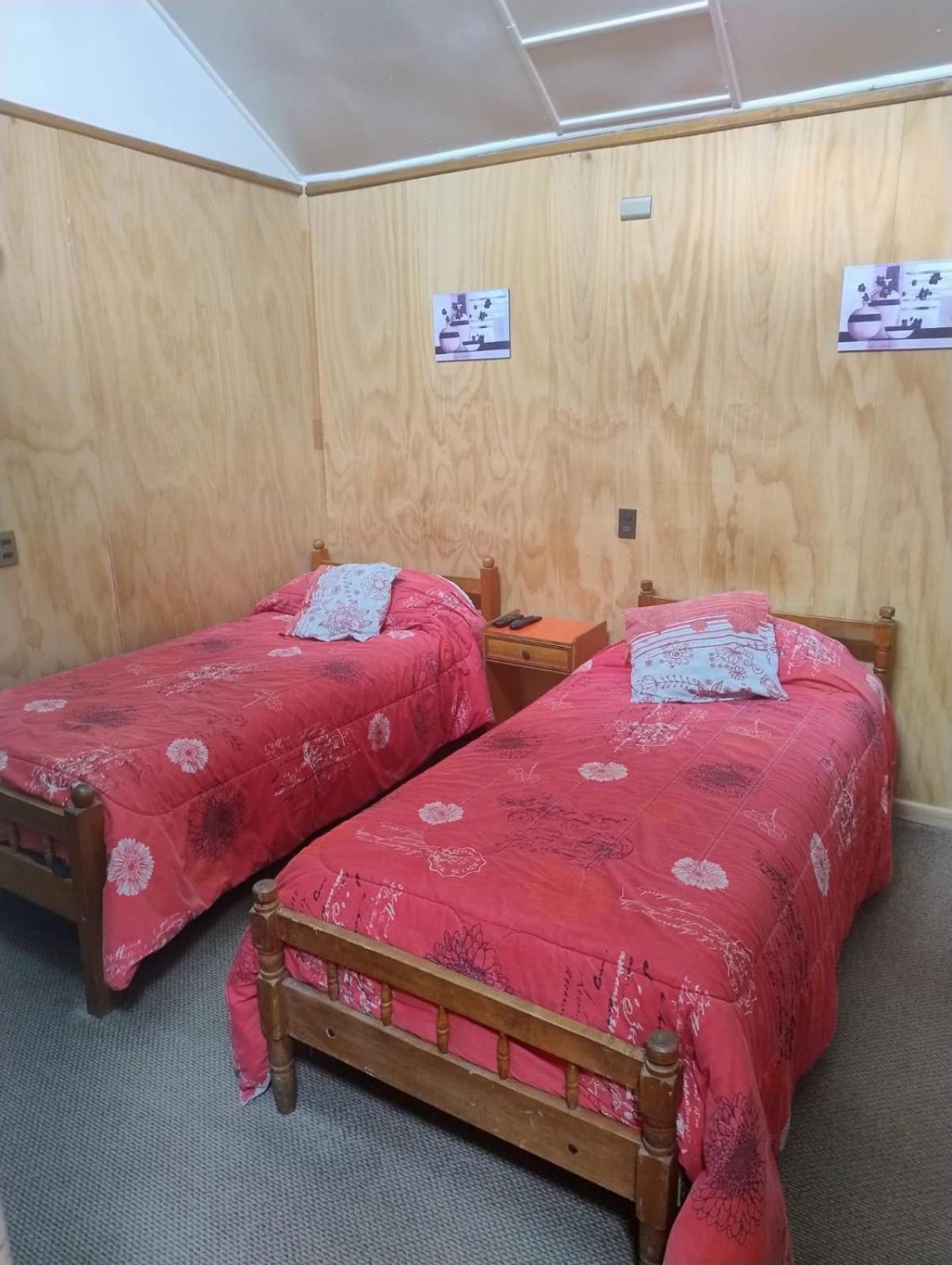 Hostal Y Residencial El Mundial Puerto Natales Dış mekan fotoğraf